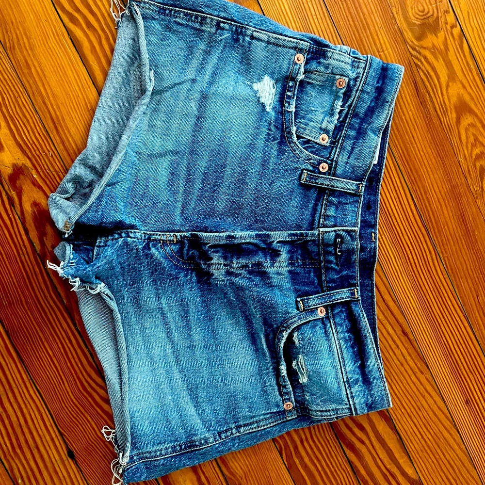 Gap high rise cheeky short